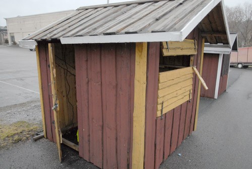 Torikojuihin mentiin pääsiäisen aikaan sisään voimakeinoin.