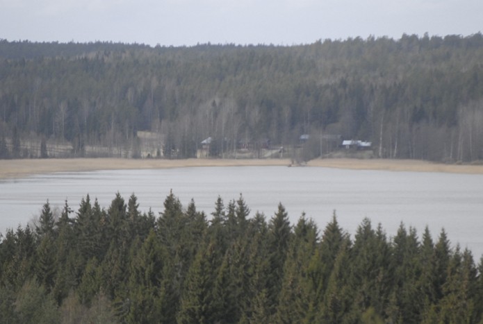 Makarlanjärven rannalla mitataan tuulioloja.
