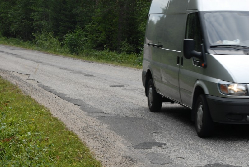 Tuohituntie on pahimmillaan paikkaa paikan perään.