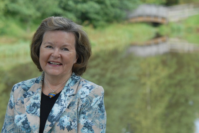 Airikki Jokela sijoitti kirjansa tapahtumia Perniöön ja Normandiaan