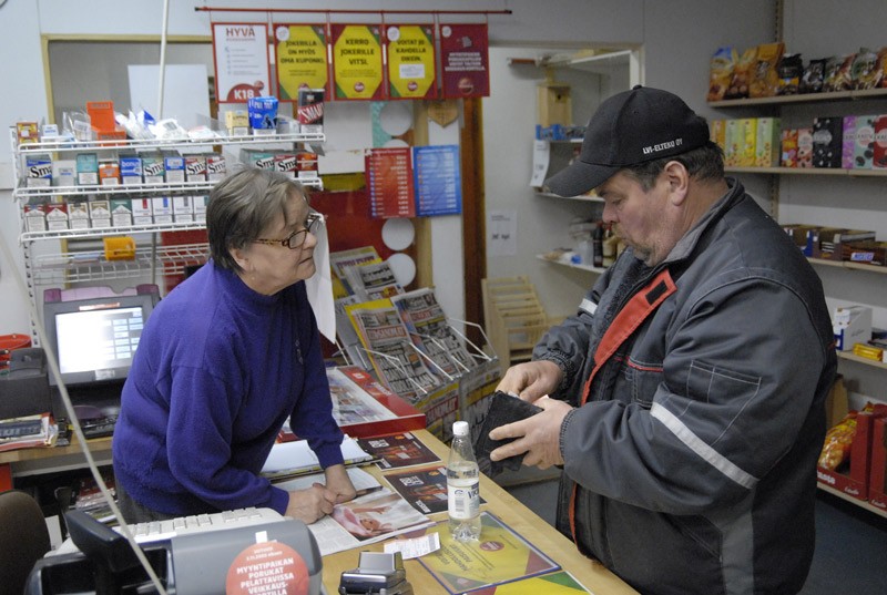 Mirja Suominen pani Henrik Björkstrandille veikkauksen vetämään