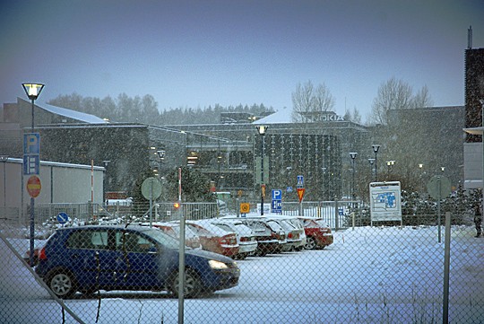 Nokian Salon tehtaalla kokoonpanolinjat hiljenevät.