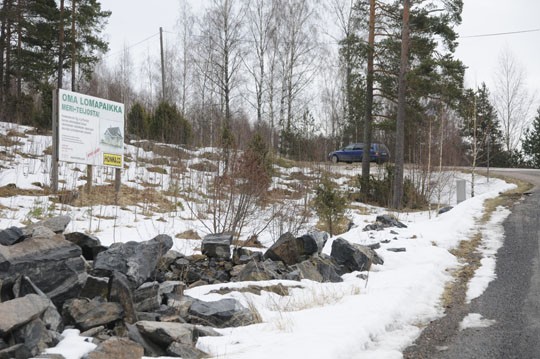 Lanskalanmäki on nimensä mukaan rinne aivan golfkentän vieressä.