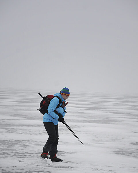 Merenjäätä riittää luisteltavaksi joka suuntaan, ja 40 km päivässä ei olekaan matkana pitkä, kertoo Harriet Corin.
