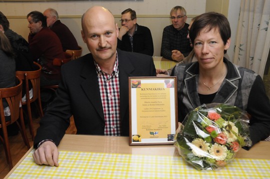 Janne ja Krista Eriksson pokkasivat valtakunnallisen laatutuottajan palkinnon tiistaina.