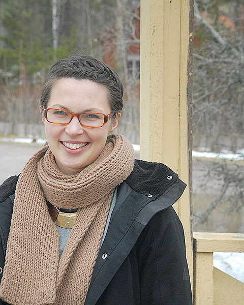 Milla-Lotta Kemiläinen ottaa suurennuslasin alle Kemiönsaaren kaakkoisosat kuten Dalbyn.