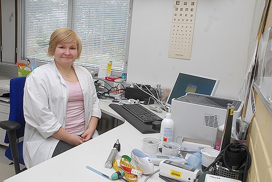 Katri Saarelan työmaa on keskikesän ajan Perniön vuodeosasto.