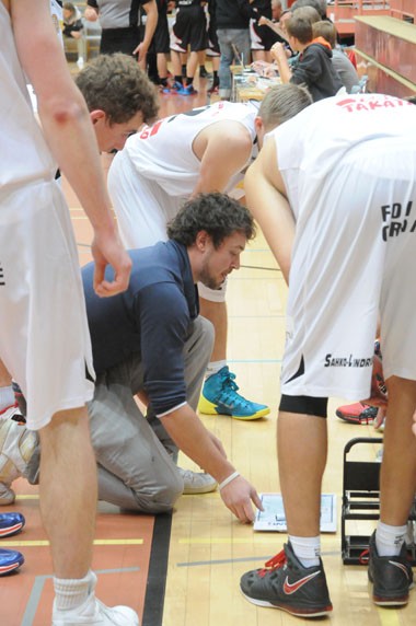 Sami HImberg piirtelee PeU:n miesten kuviot tästä eteenpäin.