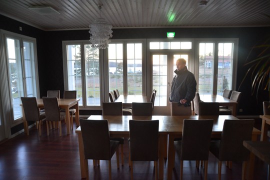 Hotellitoiminnassa alusta asti mukana ollut Ilkka Punkkinen toteaa, että yrittäjäpariskunnan on aika siirtyä eteenpäin. Hotellin ajoilta ikävä jää hyviä kanta-asiakkaita.