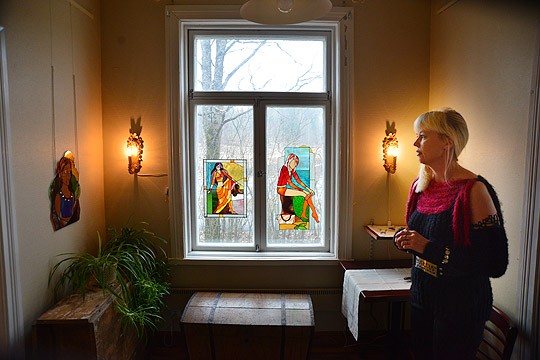 Marianne Himbergille naishahmo on läheinen aihe.