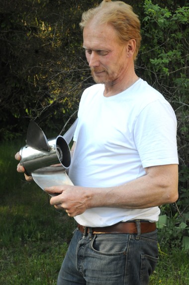 Ilkka Landen ja potkuri, yksi kuudesta.