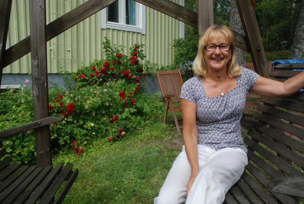 Arja Koskinen on asunut yli 30 vuotta ulkomailla, mutta koti on aina ollut Särkisalossa. Syyskuussa ensimmäinen työtehtävä odottaa Kolumbiassa.