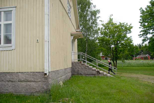 Nurkkilan koulu oli halukkaiden tutustuttavissa tiistai-iltana.