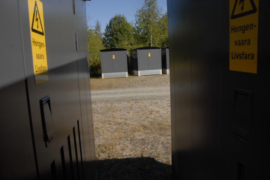 Kosken asemalla odottaa rivissä toistakymmentä uutta muuntamoa.