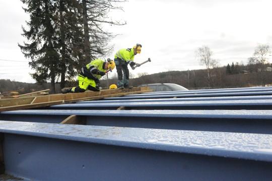 Valtteri Terva-ahon ja Roni Lahden naulausurakka alkoi tiistaina.