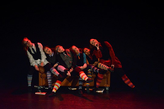 Kirjastojengi: Alexandra Wahlsten, Alli Suosalo, Jutta Mustonen, Fanni Lastumäki, Aino Kiura, Tessa Lücke.