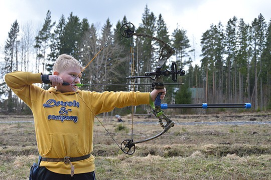 Jesse Rantasella on lyhyt matka harjoitusradalle; kotiovelta muutamia kymmeniä metrejä.