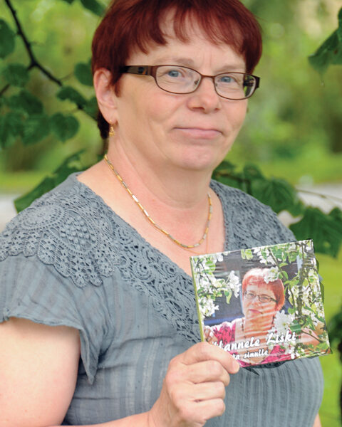 Hannele Liski ja melkein vuoden työn tulos, oma levy.