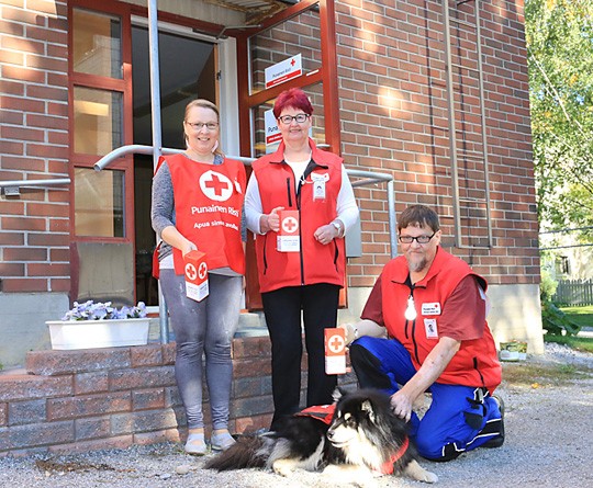Hanna Vänni, Eira Eriksson ja Kyösti Etsalo ovat mukana SPR:n Nälkäpäiväkeräyksessä.