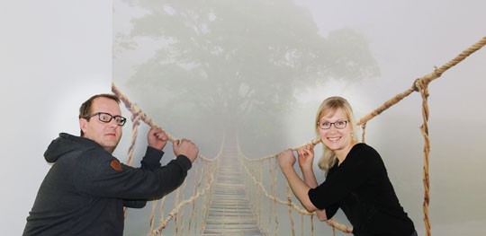 KP-Groupin Tony Hellström ja Ylöstalon Anu Saarelainen sanovat, että kalastajat ovat iso matkailijaryhmä Särkisalossa.