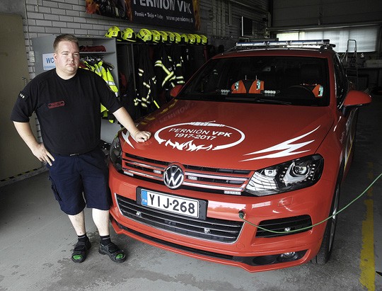 Pääasia edelleen on se, että punainen auto lähtee kynnyksen yli, sanoo Perniön VPK:n päällikkö Hannes Aaltonen.