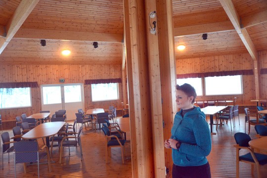 Firapelin juhlatilaa on kysytty etenkin kevään ja loppukesän viikonlopuille, kertoo Ilona Roksaari.