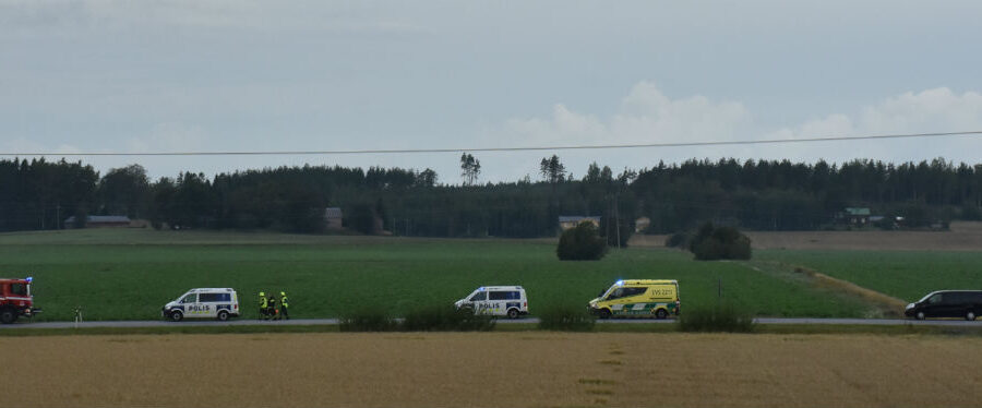 Ulosajo sattui kolmisensataa metriä Perniön kiertoliittymästä Saloon päin.