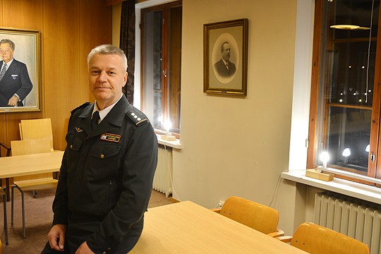 Eteläisessä Salossa rajavartiolaitos näkyy ennen muuta merialueilla. Viime viikolla myös laitoksen päällikkö Ilkka Laitinen vieraili Perniössä.