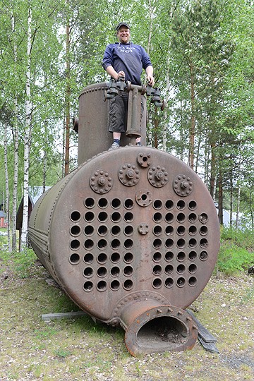 Magnus Storberg kiipesi pannun päälle.