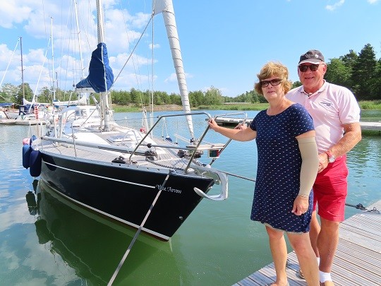 Liisa ja Risto Vasaman sekä Blue Arrown kotisatama on Taalintehtaalla.