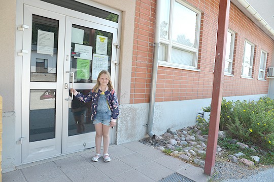 Pihla aloittaa koulutiensä Perniön Kirkonkylän koulussa.