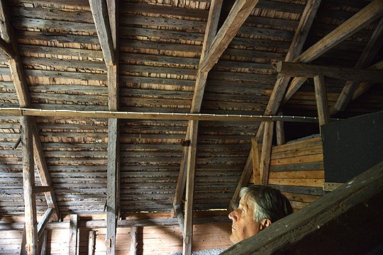 Pärekatto jää uudenkin peltikaton alle, kertoo Ralf Arén.